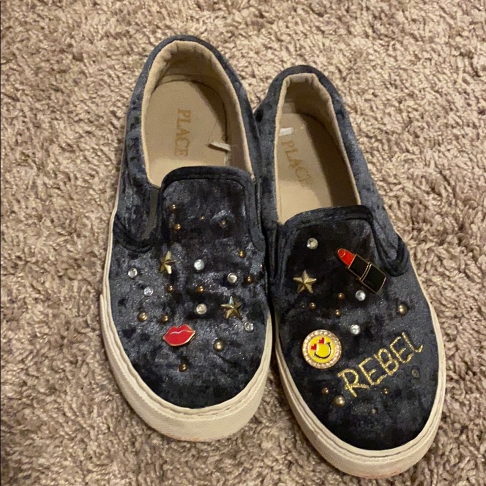 Girl shoes